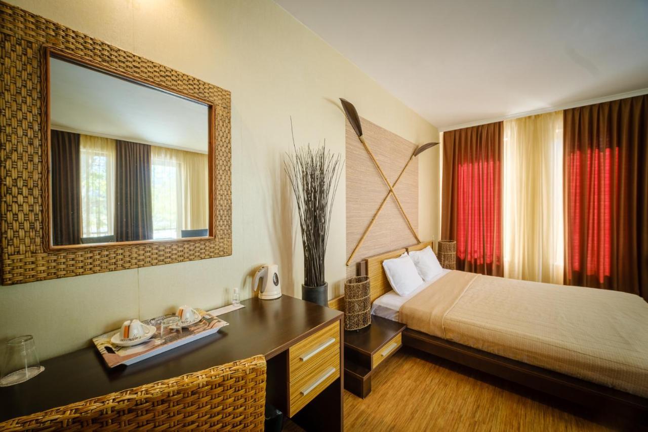 Family Hotel Classic Varna Exterior photo