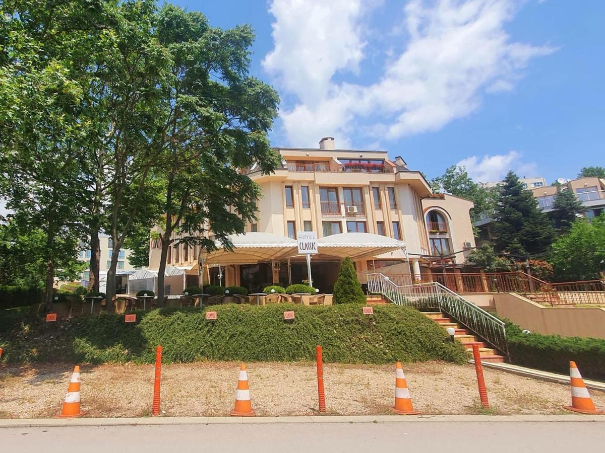 Family Hotel Classic Varna Exterior photo